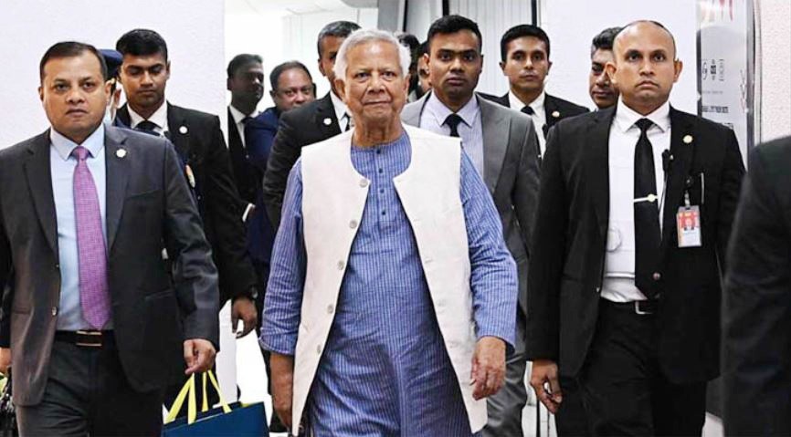 নিউইয়র্কে ৯ দিনের সফর শেষে দেশে ফিরলেন অধ্যাপক ড. মুহাম্মদ ইউনূস